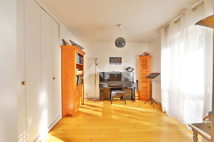 Vente appartement 5 pièces 99 m² à Chatou (78400), 450 000 €