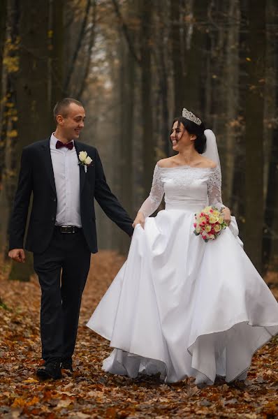 Fotografo di matrimoni Marina Mischenko (mishchenko1992). Foto del 14 novembre 2019