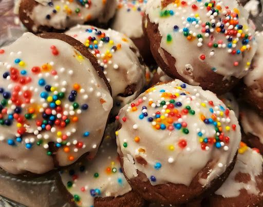 I'd stored these in baggies for my grandkids and forgot to take a picture. I only make them once a year, so it's not the best picture and doesn't show them well. But I think you can see how yummie these cookies will be!  Enjoy!