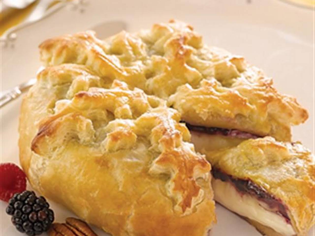 Baked Brie in Pie Crust · Easy Family Recipes