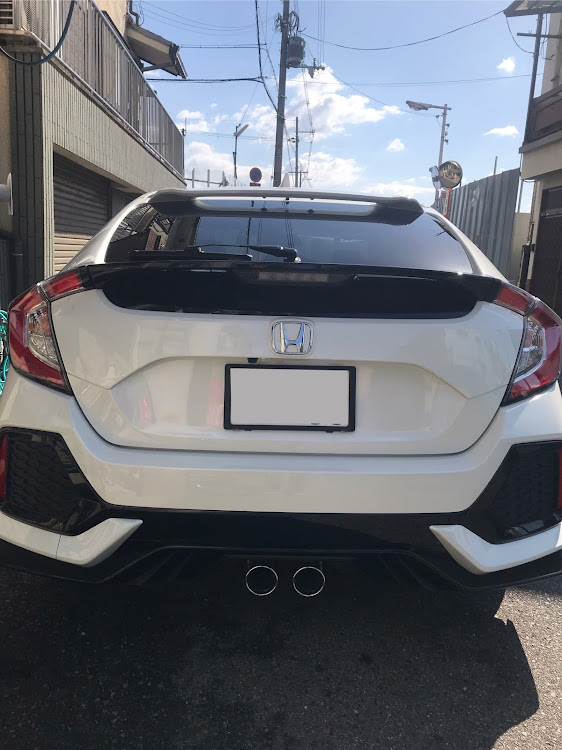 シビック(欧州HB)のディフューザー風・fk7・カッコイイ・洗車に関するカスタム事例の投稿画像2枚目