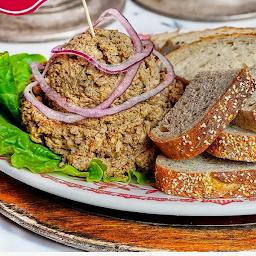 Chopped Liver, Red Onion & a Little Rye