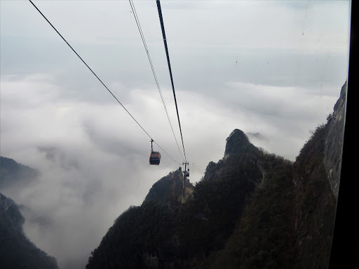 Cable Car Ride to Tianmen Mountain China 2016