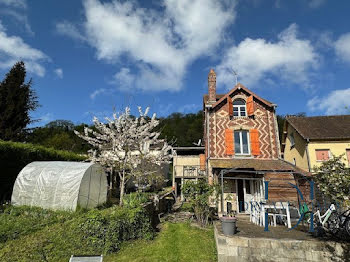 maison à Bray-et-Lû (95)