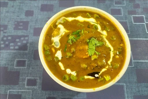 Matar Paneer