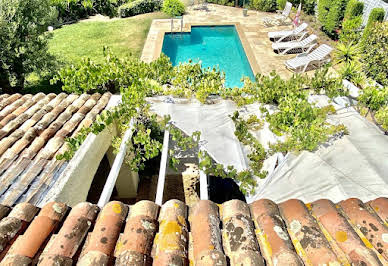 House with pool and terrace 10