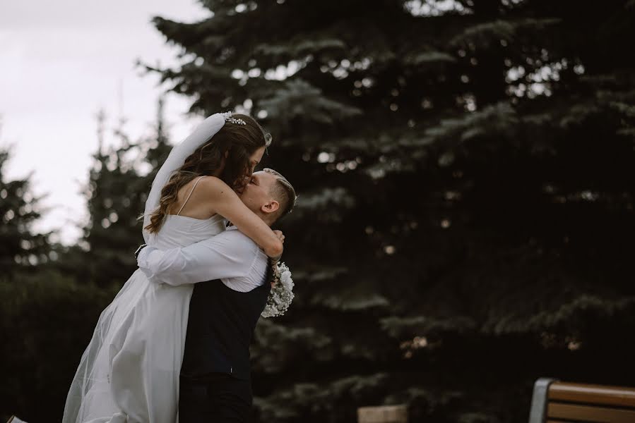 Fotografo di matrimoni Darya Remneva (dariarem). Foto del 3 aprile 2023