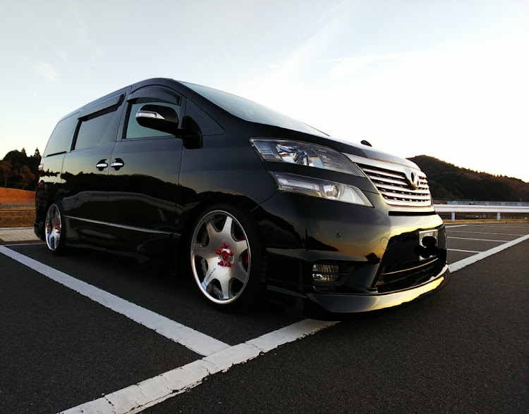 ヴェルファイアのチューニングフェスタ・岡山国際サーキット・OS技研・GT-R・ハコスカに関するカスタム事例の投稿画像2枚目