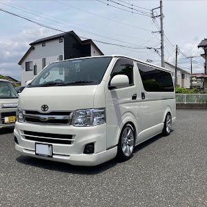 ハイエースバン TRH200V