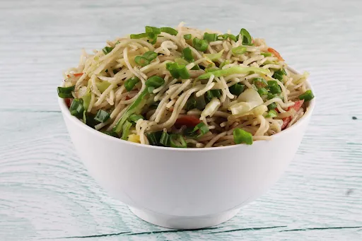 Veg Hakka Noodles