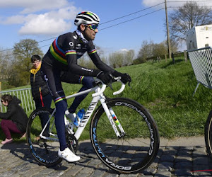 Valverde zowaar gevloerd door jonge Ineos-renner in sprint bergop, leiderstrui blijft wel bij de wereldkampioen