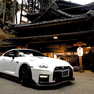 NISSAN GT-R R35