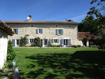 maison à La Rochebeaucourt-et-Argentine (24)