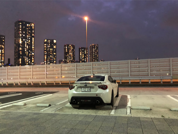 BRZ STIの辰巳第一PA・ガラガラ駐車場・ミル挽きコーヒーに関するカスタム事例の投稿画像1枚目