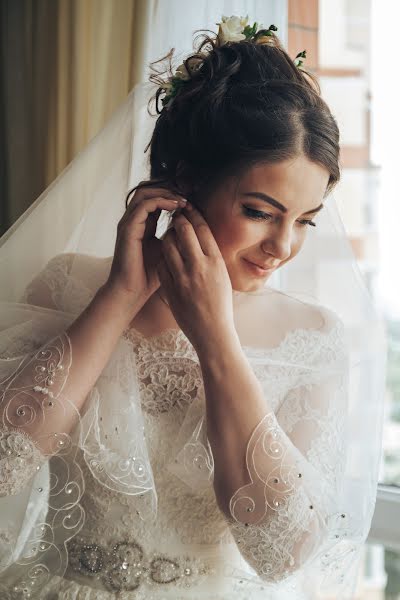 Wedding photographer Dasha Kapitanova (kapitanovafoto). Photo of 8 October 2017