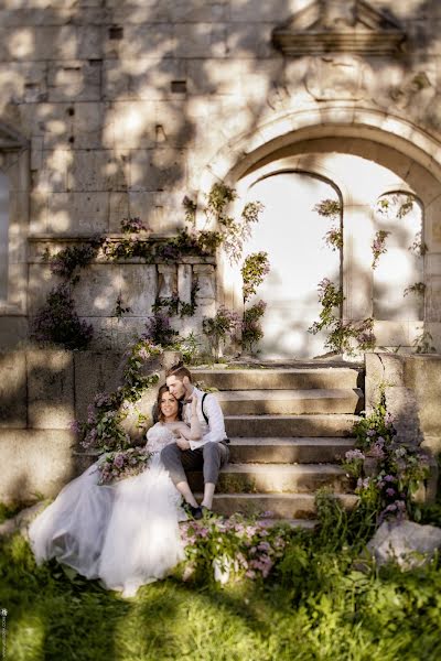 Fotógrafo de casamento Natasha Natalya Labuzova (olina). Foto de 15 de junho 2016