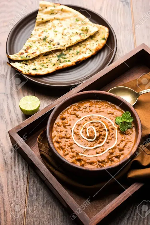 Dal Makhani With 1 Butter Naan