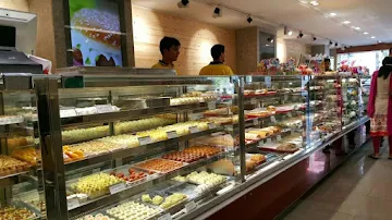 Diamond Bakery Sweets & Restaurant photo 