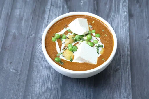 Matar Paneer