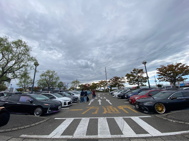 プリウスPHVのクルマ好きと繋がりたい・新潟オフ会・プリウス・zvw52に関するカスタム事例の投稿画像1枚目