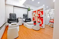 Apple Unisex Salon photo 1