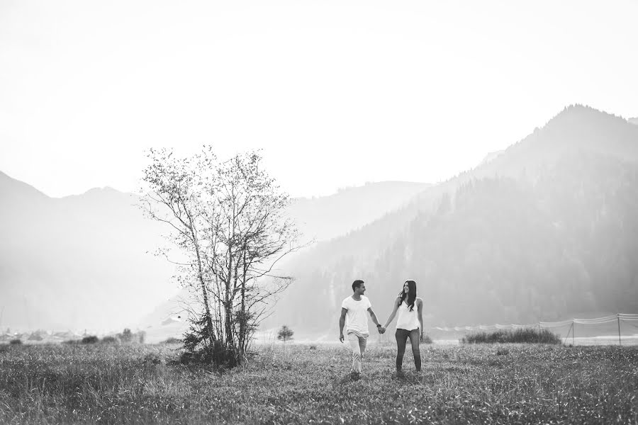 Düğün fotoğrafçısı Nina Kälin (ninartoberiberg). 10 Mayıs 2019 fotoları