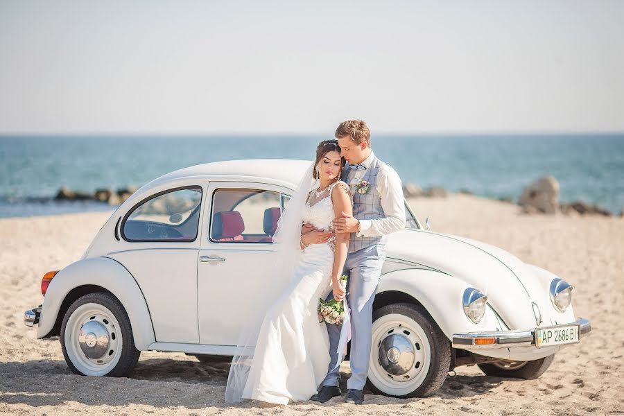 Fotógrafo de casamento Vladimir Permyakov (permiakovphoto). Foto de 4 de outubro 2017