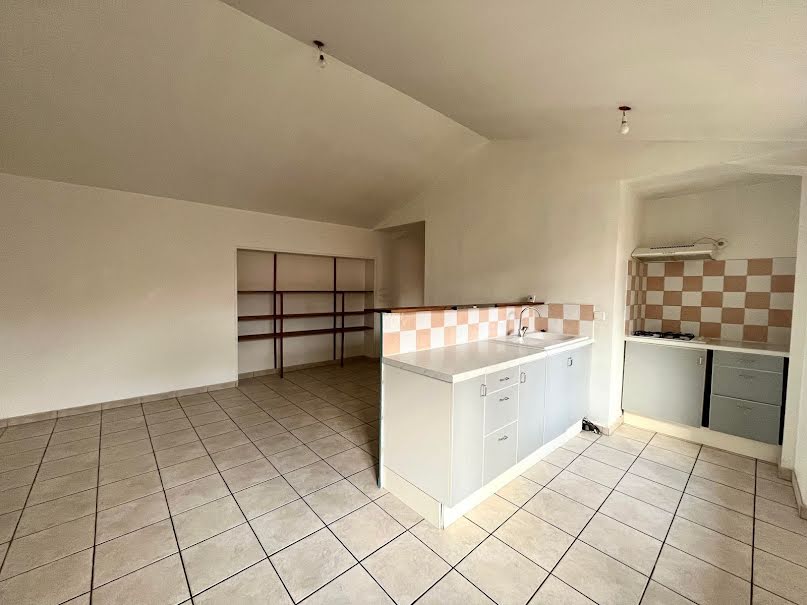 Location  maison 3 pièces 57 m² à Le Monteil (43700), 550 €