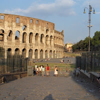 All'ombra del colosseo di 