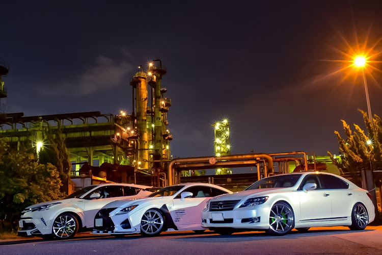 C-HRの目指せPickUpCars・𝓣𝓮𝓪𝓶'𝓼 𝓛𝓸𝔀𝓰𝓾𝓷・アヒル隊・皆さんに感謝です(ㅅ´ ˘ `)に関するカスタム事例の投稿画像11枚目