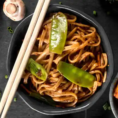 Kolkata Spicy Noodles- Chicken