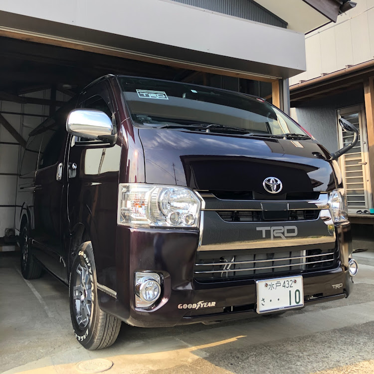 レジアスエースバンのカッティングステッカー施工・サンバイザースクリーン・【GR】ごじゃっぺレーシング・GOOD YEAR・ごじゃっぺ号のサポートカー・レジアス号に関するカスタム事例の投稿画像1枚目