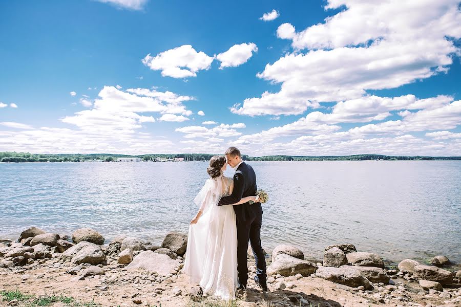 Fotógrafo de casamento Anna Ostrovskaya (artday). Foto de 19 de setembro 2017