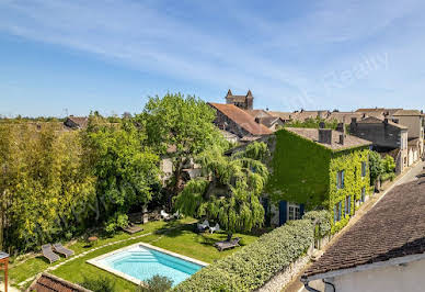 House with pool and terrace 4