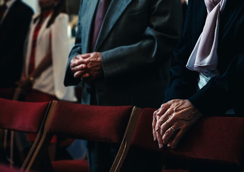 Fotógrafo de casamento Denis Kuleshov (kuleshov). Foto de 3 de janeiro 2018