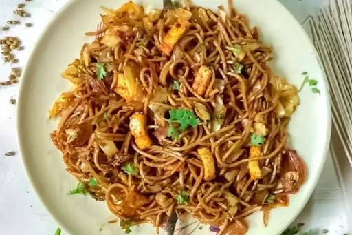 Chilli Paneer Noodles