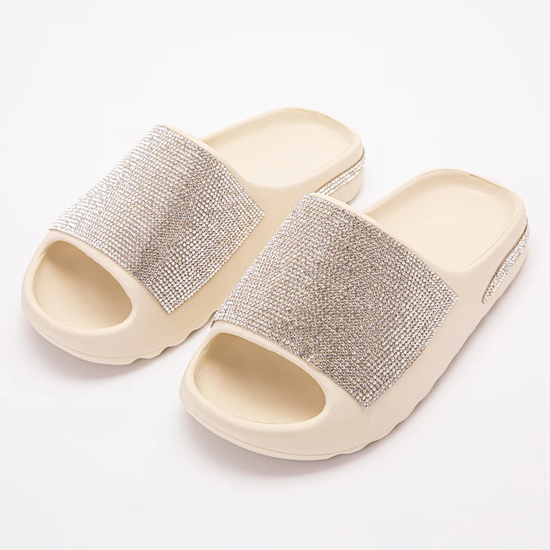 Europäische und amerikanische Kokos-Sandale mit Klebekristallen, perfekt für stilvollen und bequemen Sommer-Look.