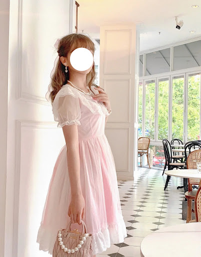 Title 5, French Niche French Girl Light Red, a light and...