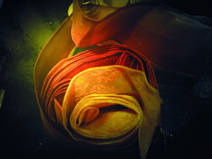 UN MONDO DI NASTRI di aeglos