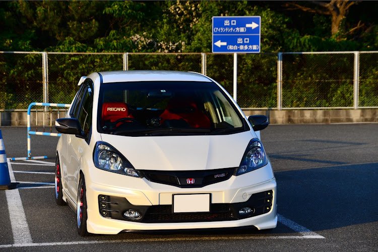 フィットの一眼レフ撮影・90年代スタイル・ゆっくり走ろう福岡・石田一龍ラーメン・海の中道大橋に関するカスタム事例の投稿画像4枚目