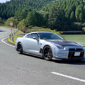 NISSAN GT-R R35