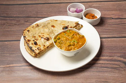 Aloo Matar With 2 Butter Tandoori Roti