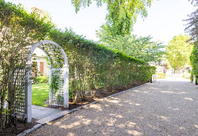 Maison avec piscine et jardin 2