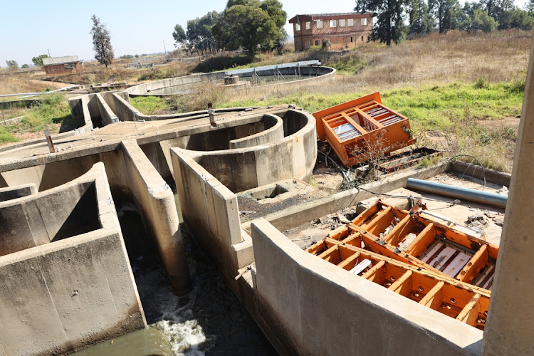 The Hannes Van Niekerk wastewater treatment plant on the West Rand makes for a sore sight and seems in no state to function properly