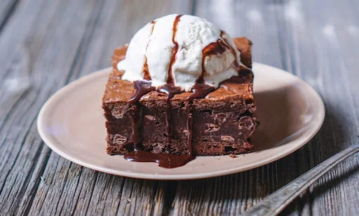 Brownie With Ice Cream