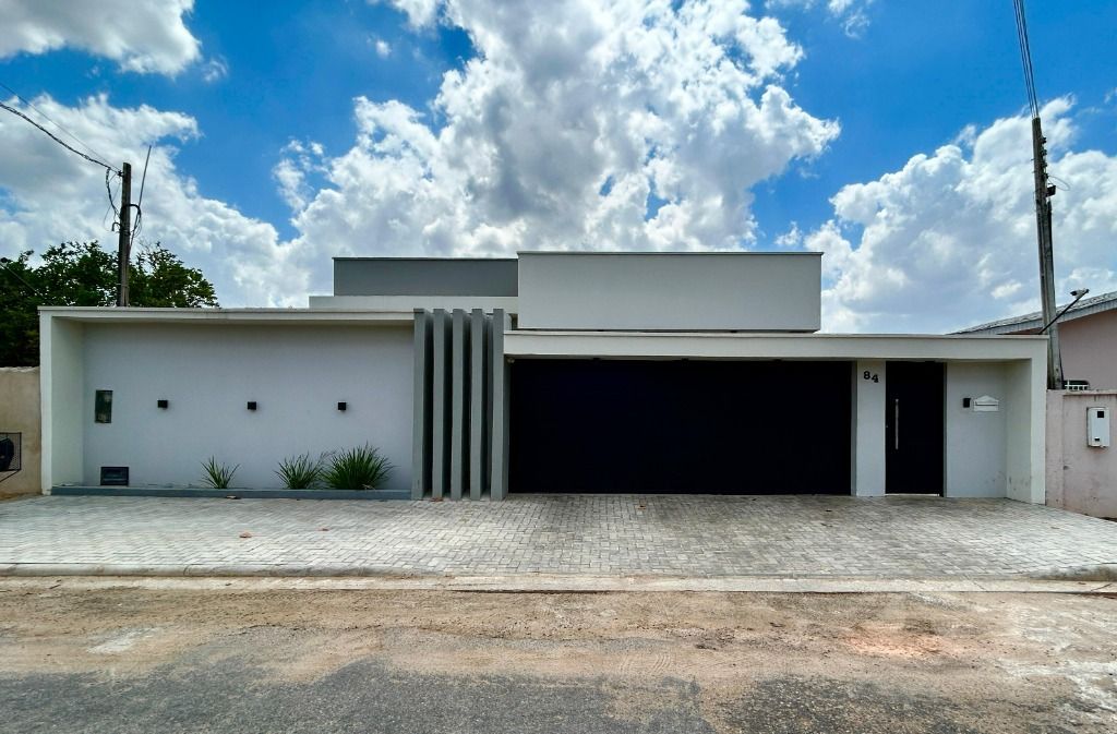 Casa com 3 dormitórios à venda, 264 m² por R$ 1.950.000,00 - Trinta e Um de Março - Boa Vista/RR