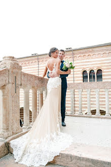 Wedding photographer Natalia Reznichenko (lovenotesphoto). Photo of 13 March 2019