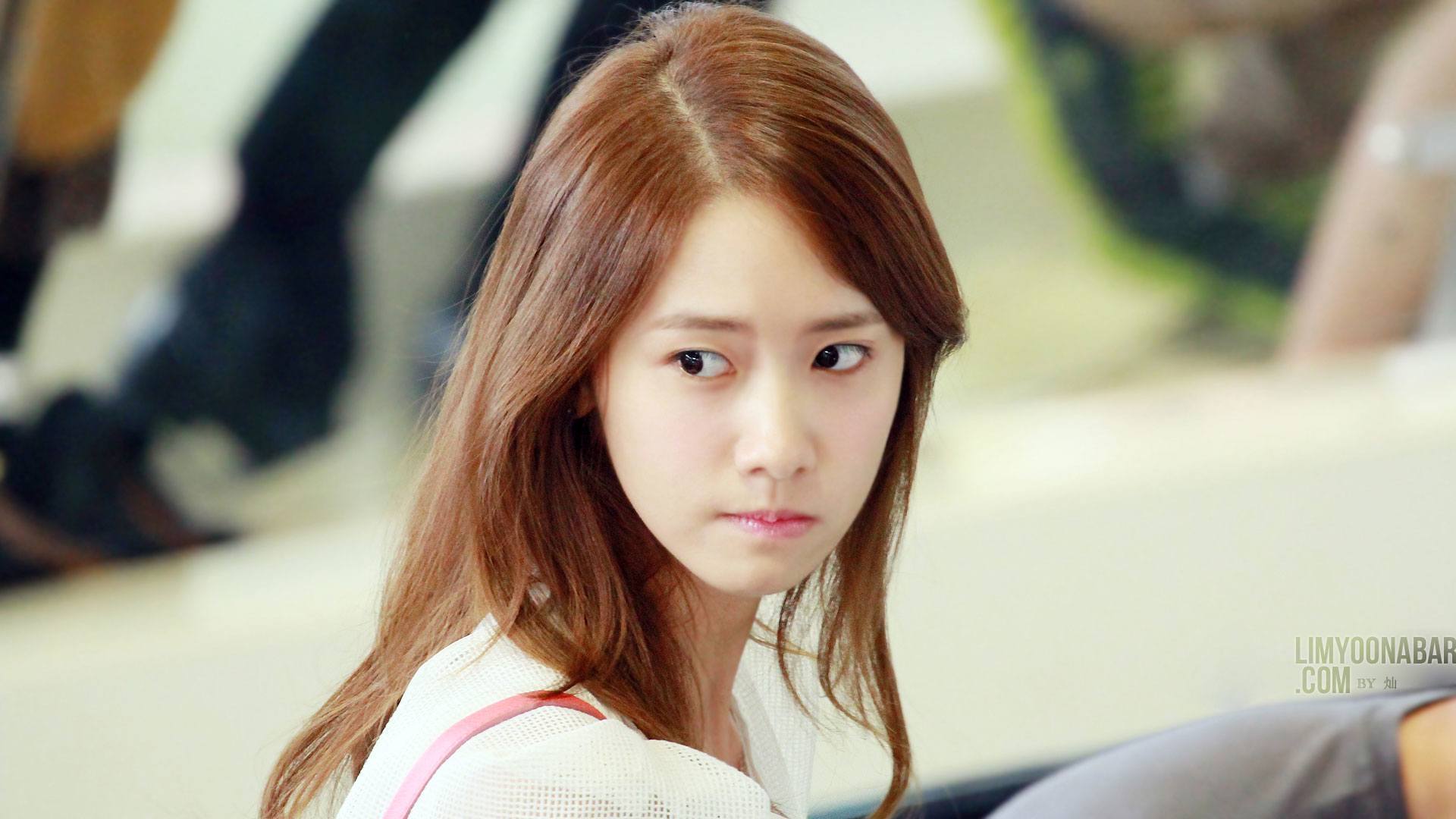 Netizens reveal the TRUTH behind SNSD Yoona s plastic surgery rumors