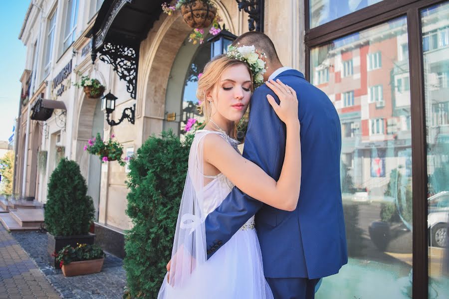 Fotógrafo de casamento Kseniya Tverskova (tverskovaph). Foto de 5 de fevereiro 2019