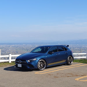 Aクラス W177